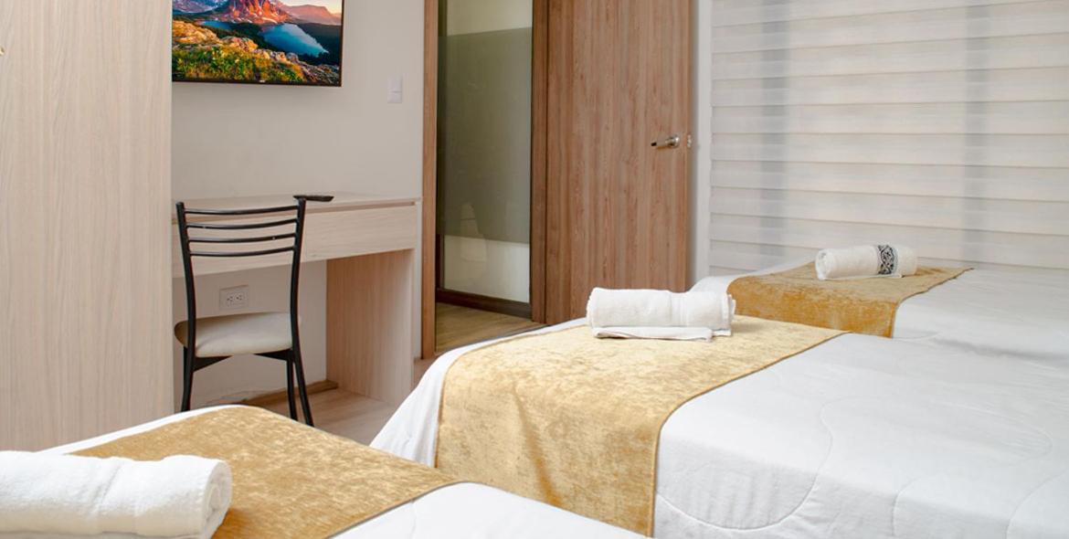 Hotel Brist0L Suites Centro Historico กูเอ็งกา ภายนอก รูปภาพ