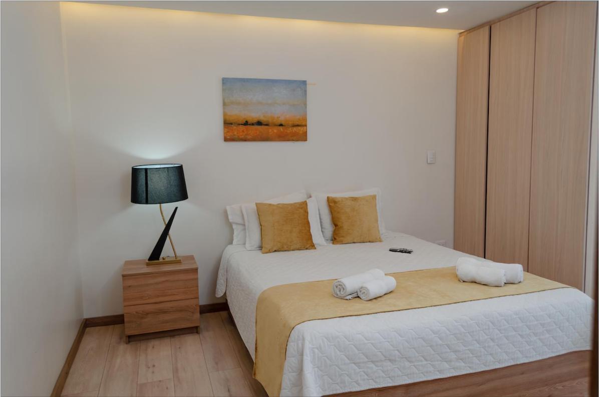 Hotel Brist0L Suites Centro Historico กูเอ็งกา ภายนอก รูปภาพ
