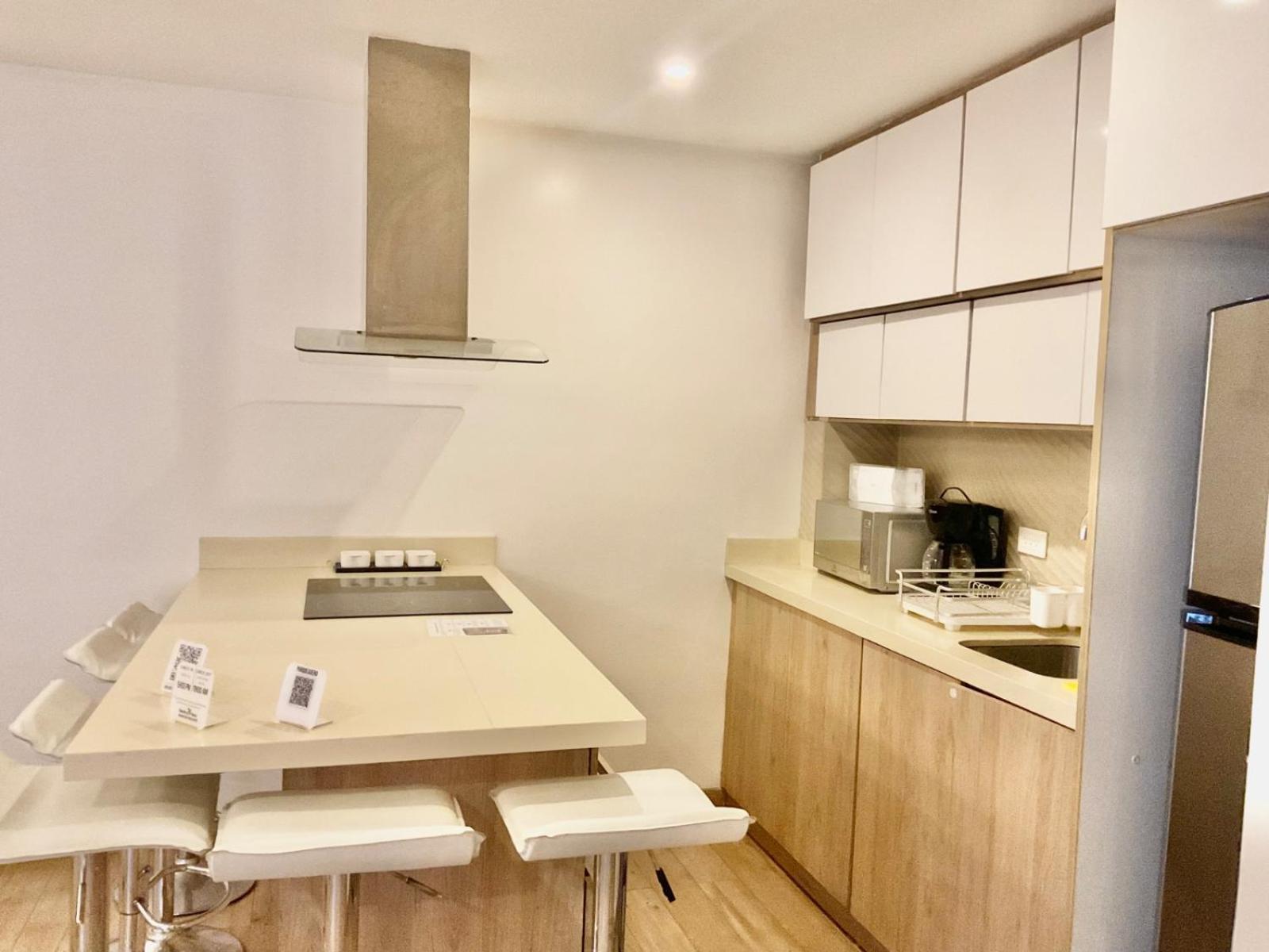 Hotel Brist0L Suites Centro Historico กูเอ็งกา ภายนอก รูปภาพ