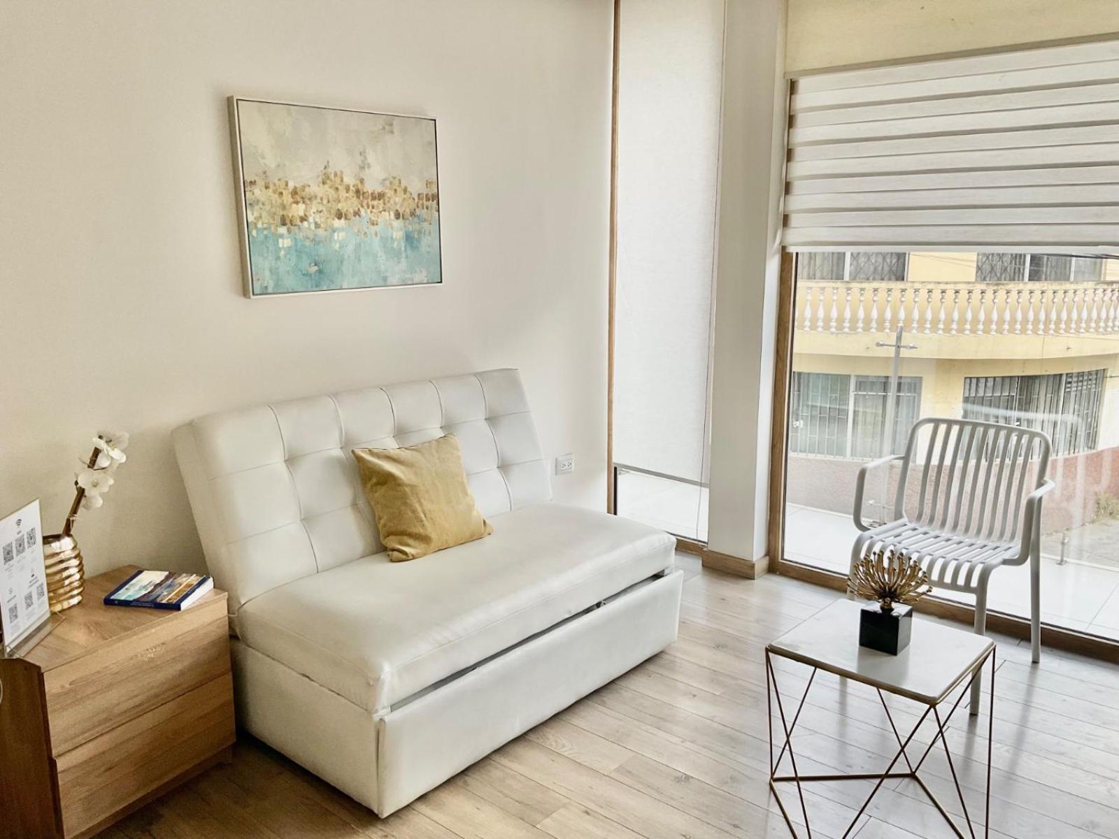 Hotel Brist0L Suites Centro Historico กูเอ็งกา ภายนอก รูปภาพ