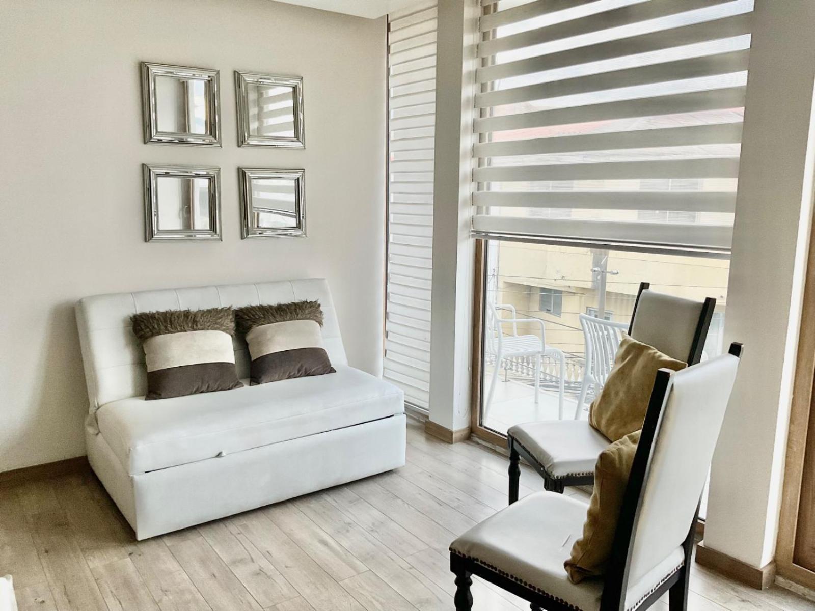 Hotel Brist0L Suites Centro Historico กูเอ็งกา ภายนอก รูปภาพ